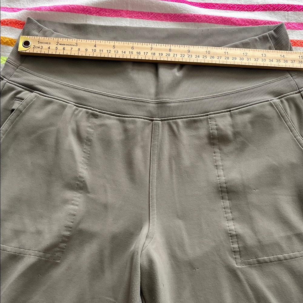 Athleta Stylish Gray Wide-Leg Pants - Picture 12 of 15